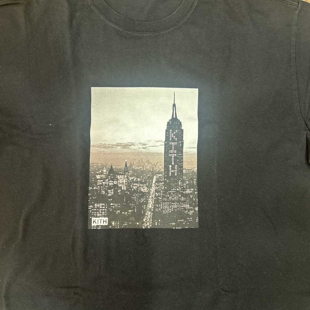Kith Black Graphic Tee with Cityscape - Picture 2 of 4